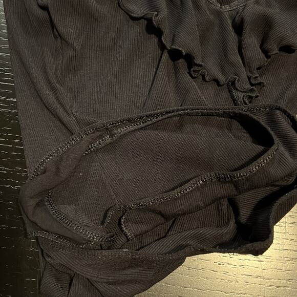 Black Aritzia Wilfred Ruffle Body Suit Size Medium - Picture 5 of 5